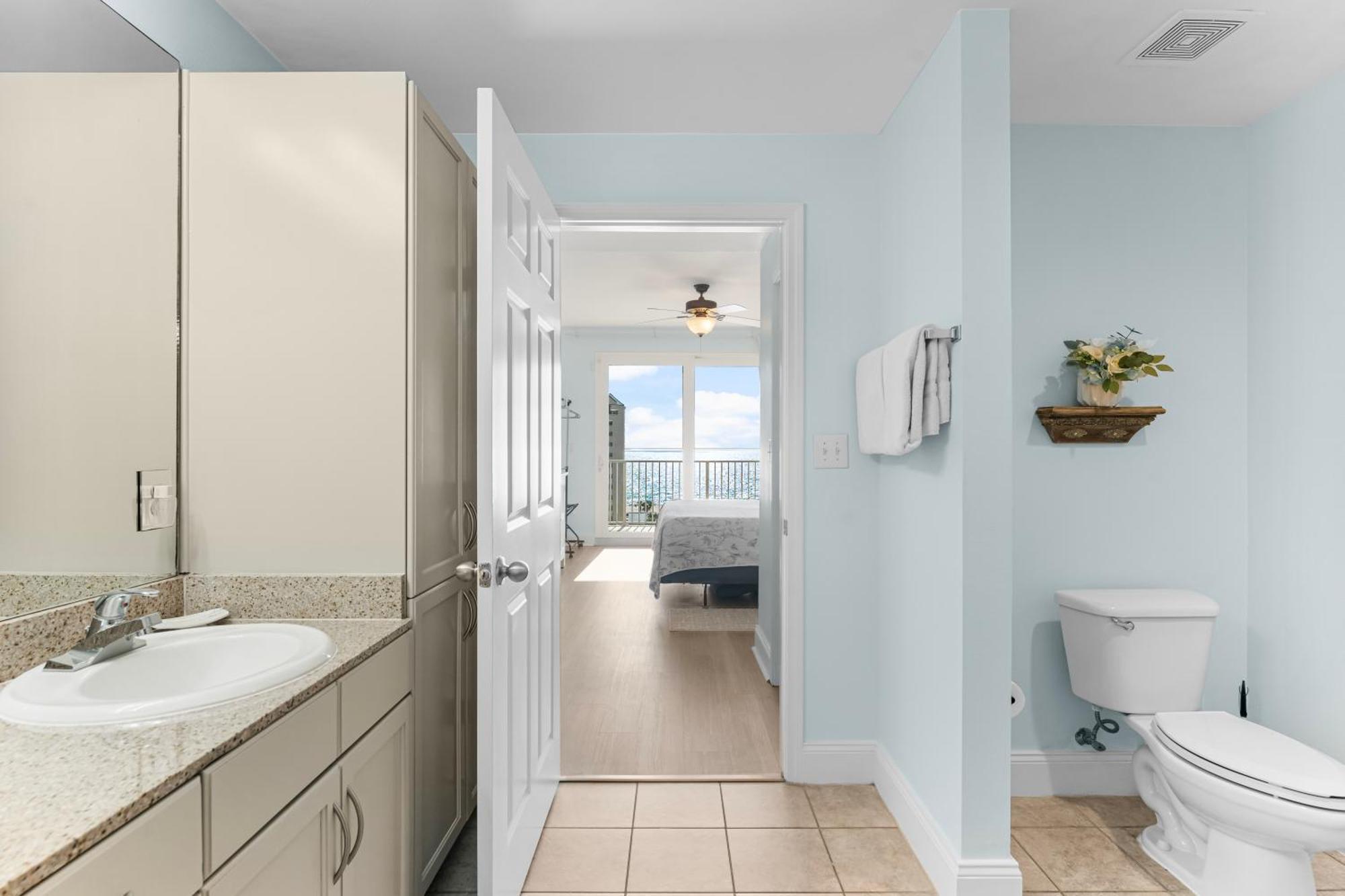 Laketown Wharf #624 Beautiful Gulf View By Nautical