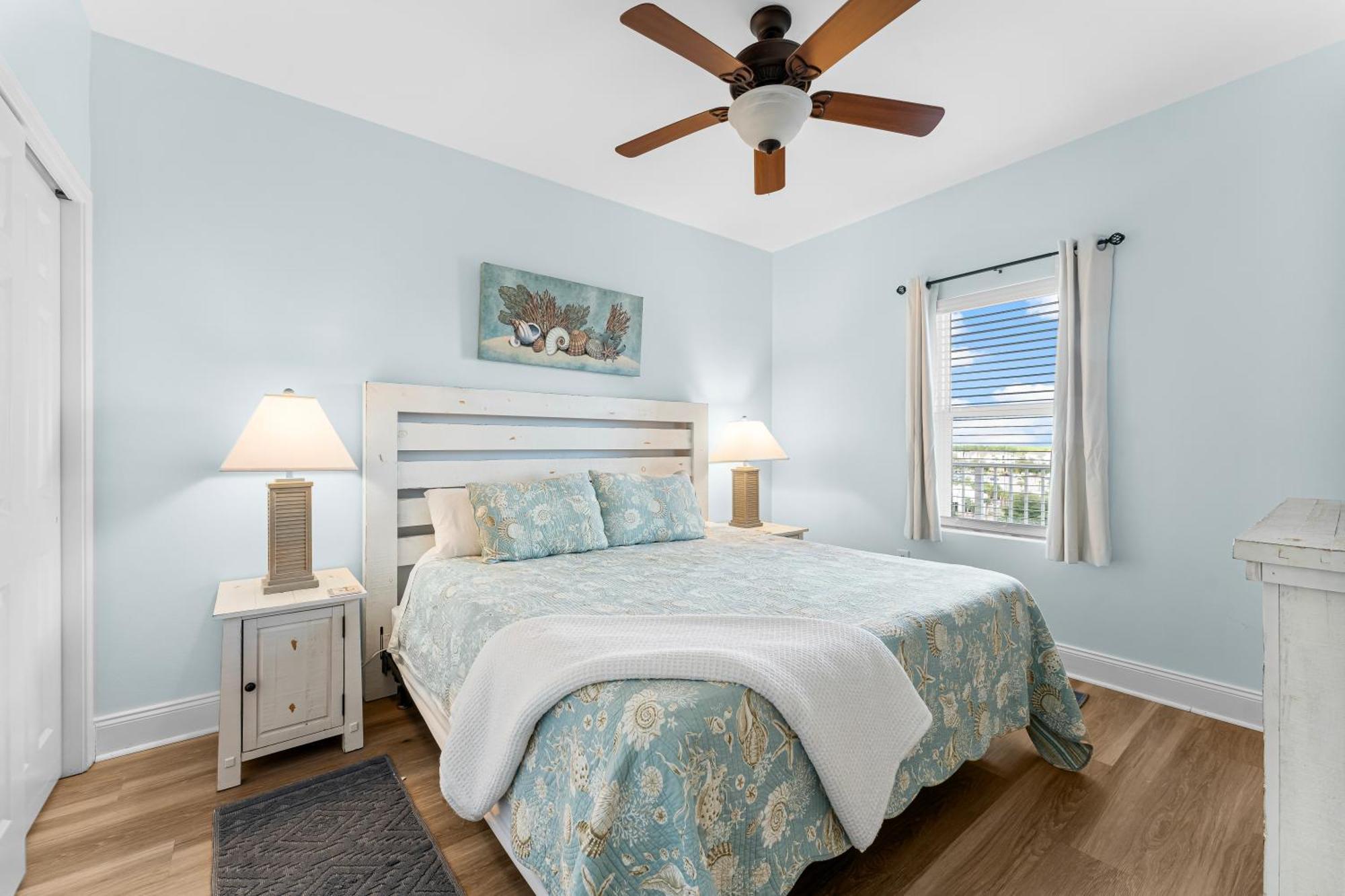 Laketown Wharf #624 Beautiful Gulf View By Nautical Holiday home *