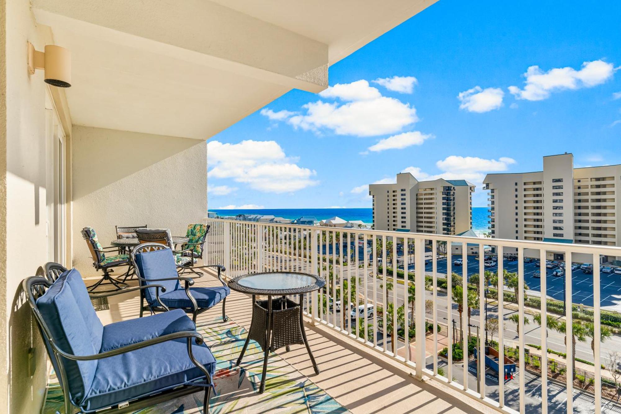 Laketown Wharf #624 Beautiful Gulf View By Nautical Holiday home